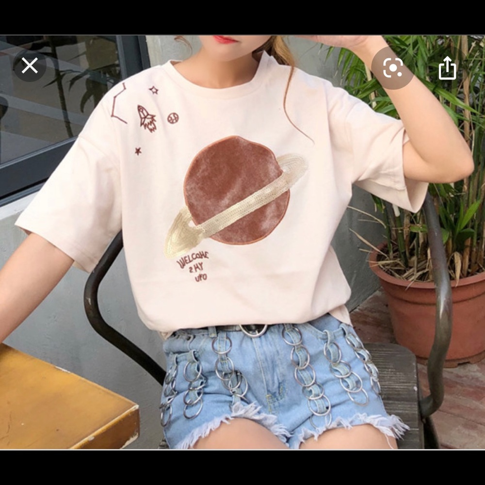 Saturn detail cotton tee size small
